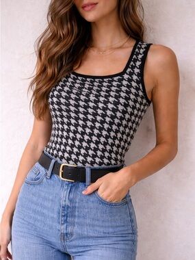 Misoook‎ Black White Houndstooth Knit Tank Small Minimalist Parisian 90s
